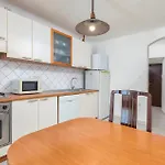Дом отдыха 2 Bedroom Cozy In Воднян