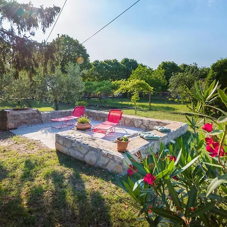 2 Bedroom Awesome In * Vodnjan