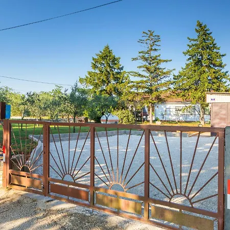 2 Bedroom Awesome In