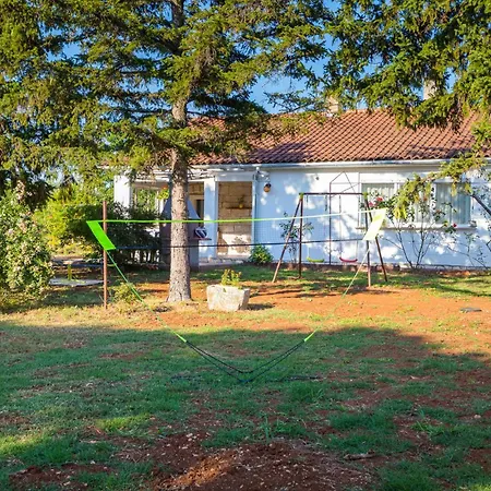 2 Bedroom Cozy In *