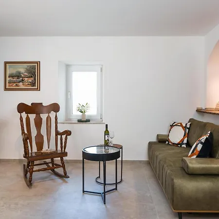 بيت للعطل 2 Bedroom Cozy In فودنيان