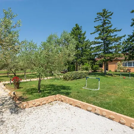 2 Bedroom Cozy In