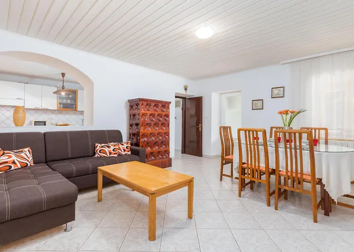 Ferienhaus 2 Bedroom Awesome In