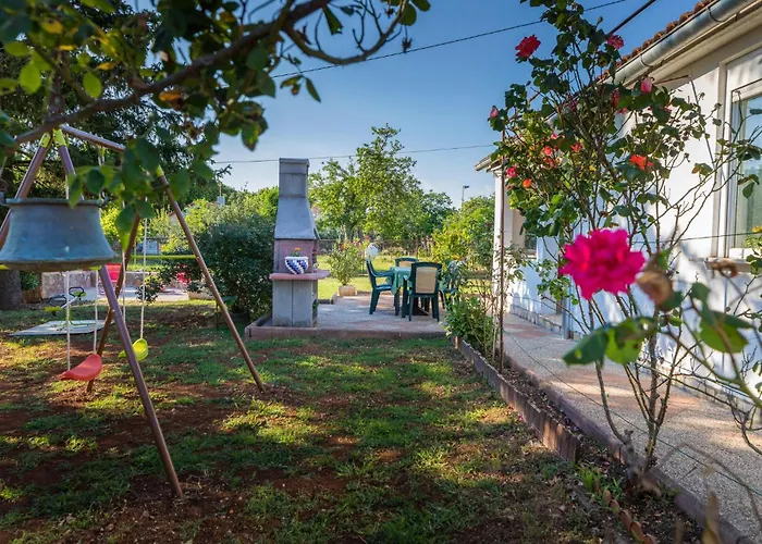 2 Bedroom Awesome In *