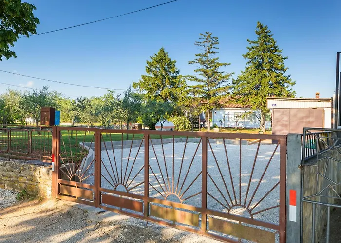 2 Bedroom Awesome In