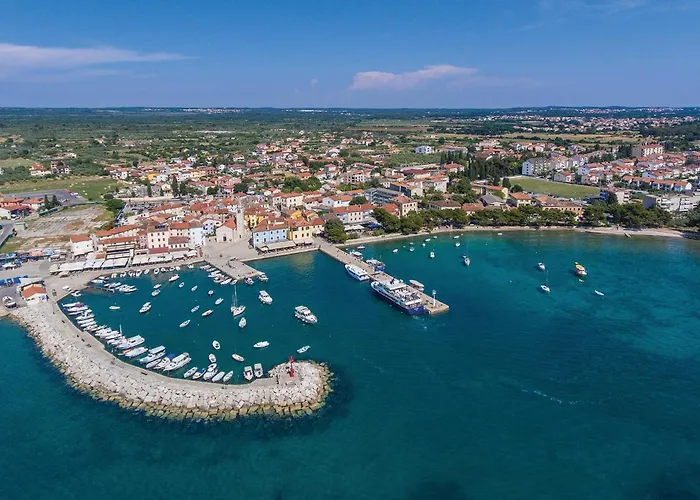 Ferienhaus 2 Bedroom Awesome In Vodnjan